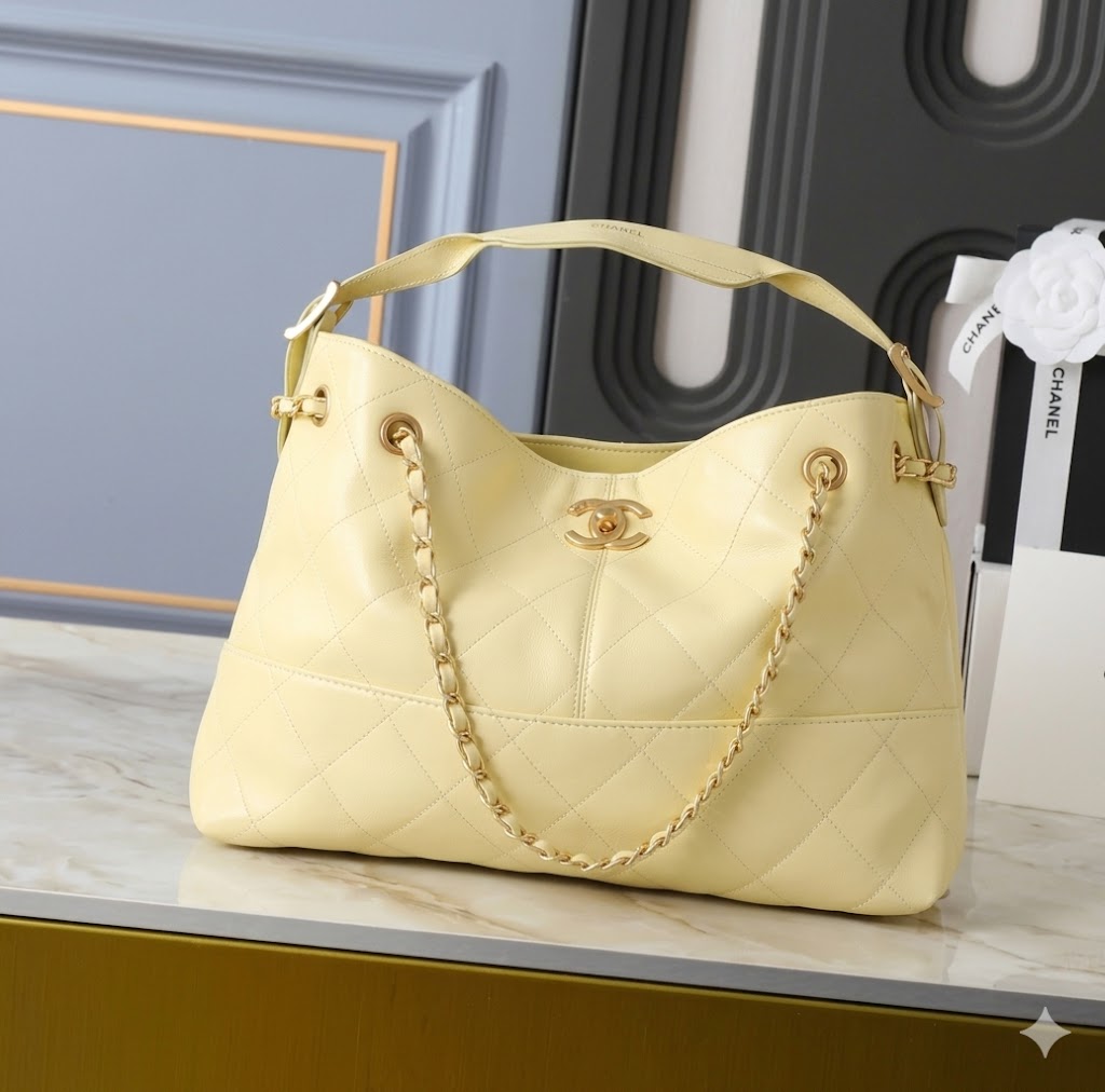 Chanel 31 Rue Cambon Large Shopping Bag