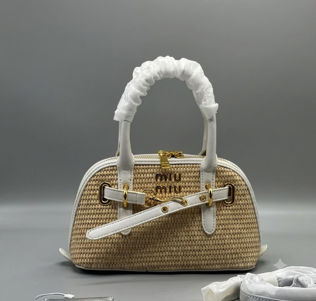 Miu Miu Aventure