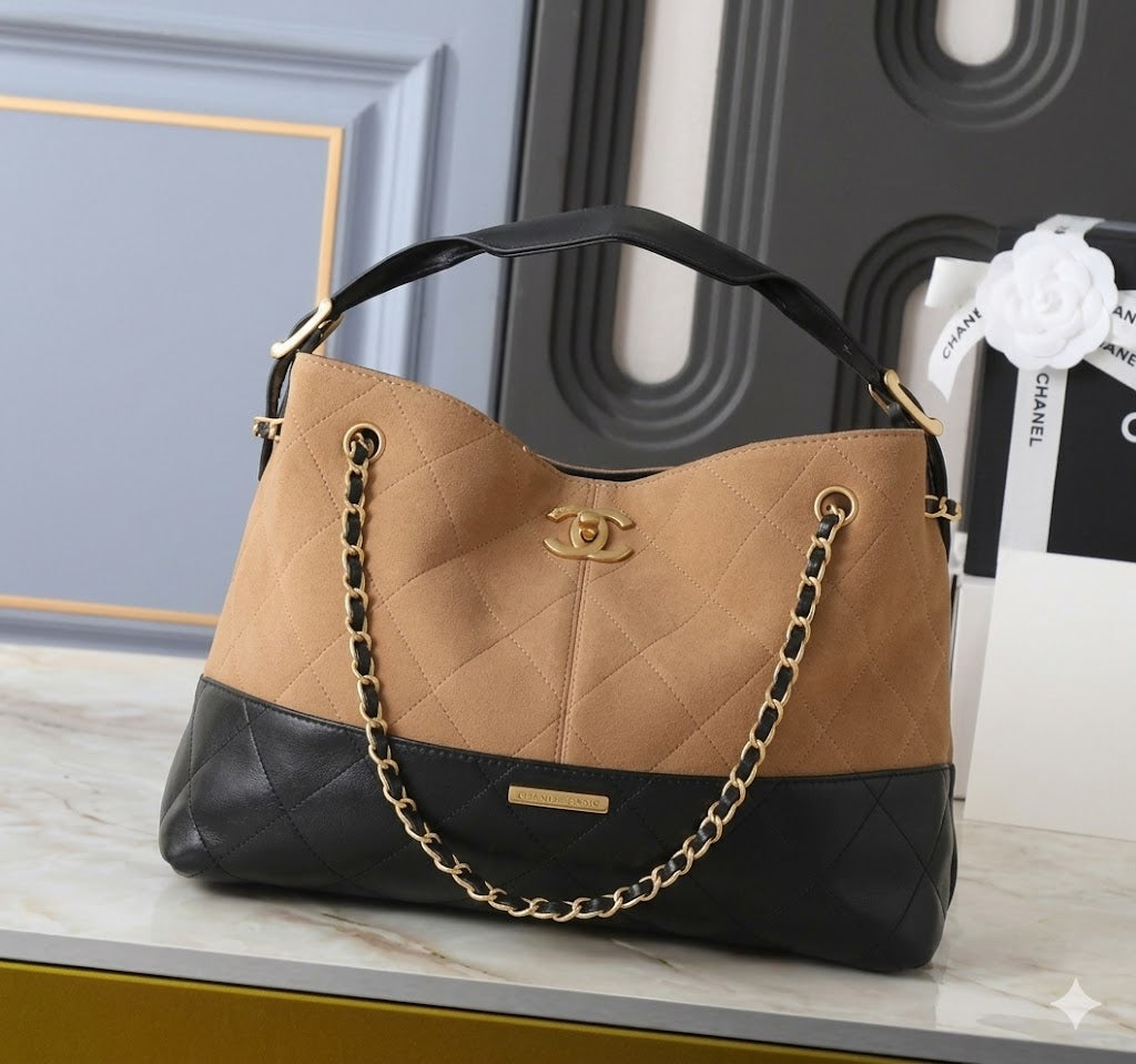 Chanel 31 Rue Cambon Large Shopping Bag