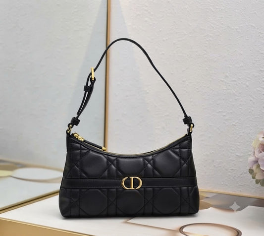 Dior Groove