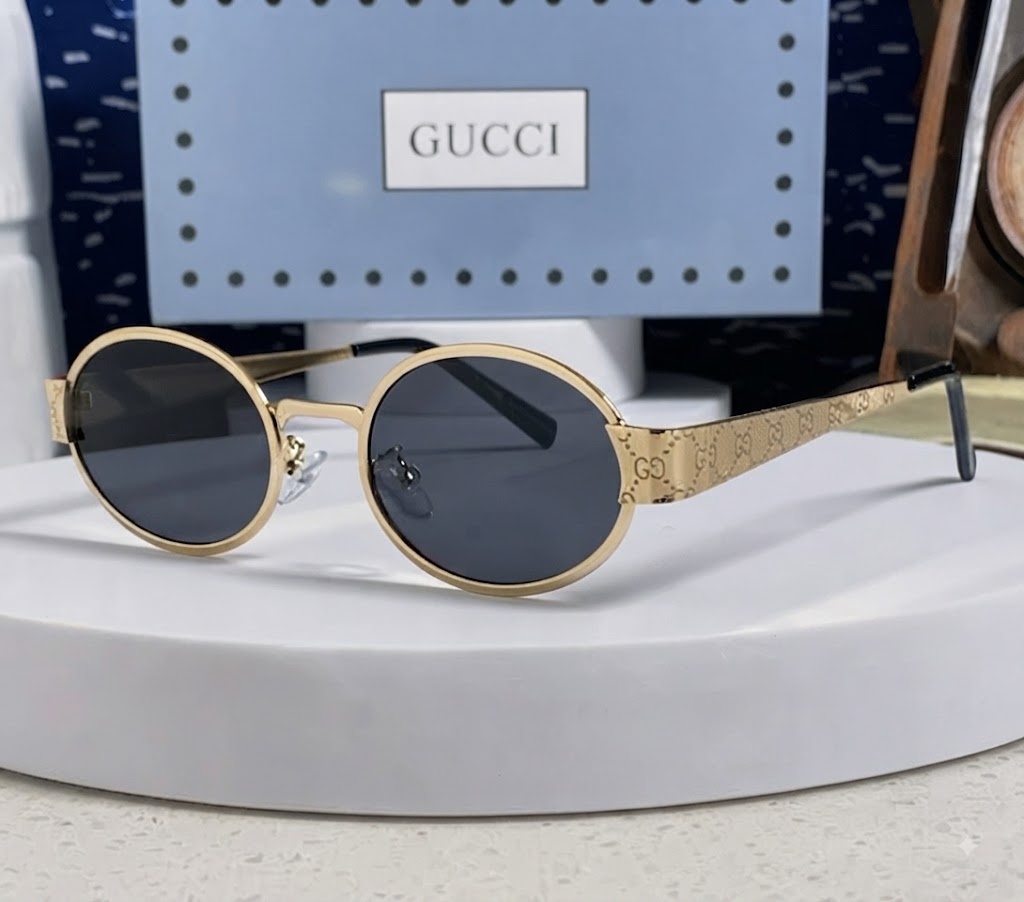 Gucci Oval Frame Sunglasses