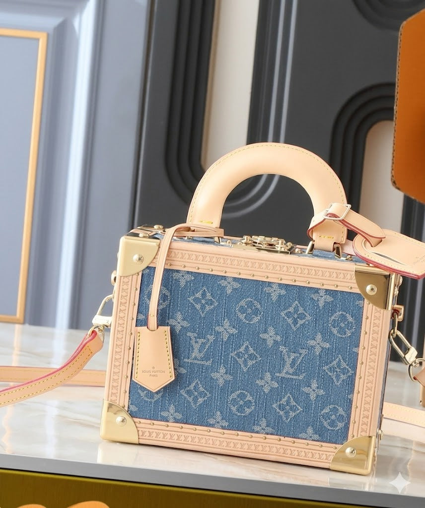 Louis Vuitton Petite Malle