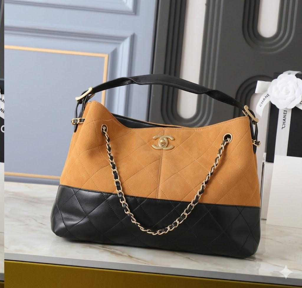 Chanel 31 Rue Cambon Large Shopping Bag