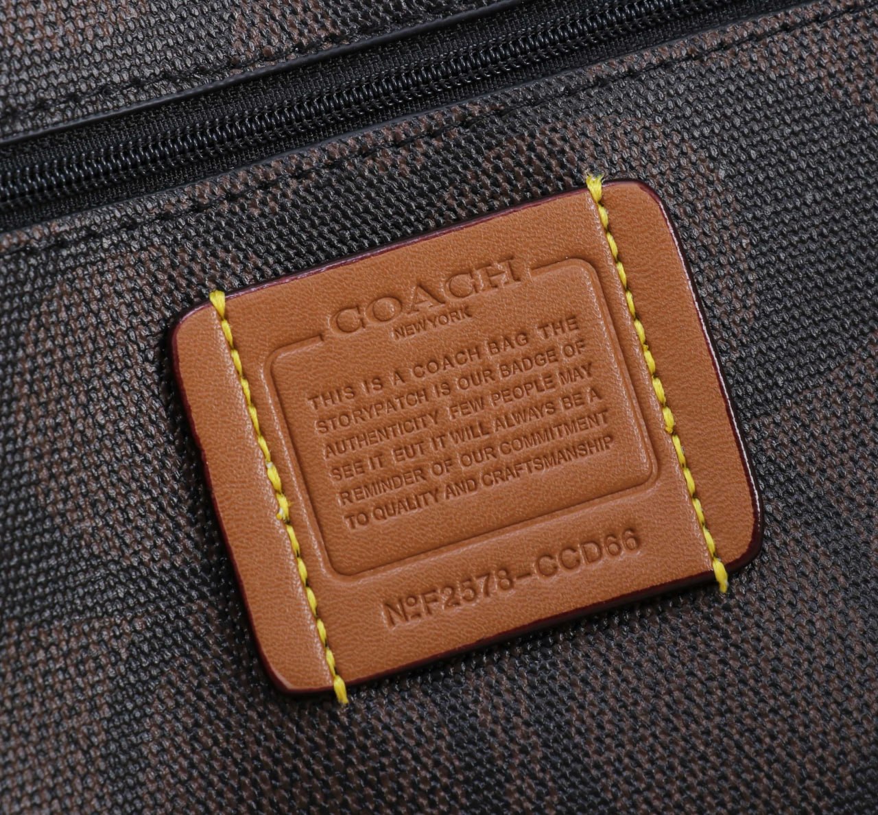 Coach City Tote in Signature Canvas