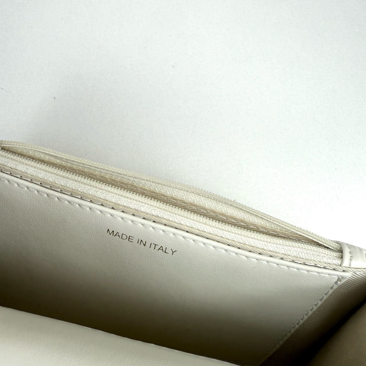 Chanel Wallet on Chain