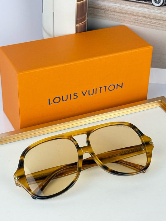 Louis Vuitton Z1476U