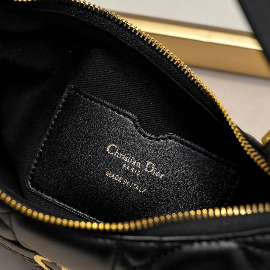 Dior Groove