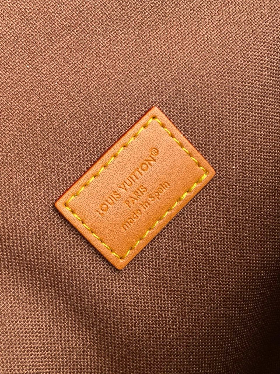 Louis Vuitton Multi-Pocket Messenger
