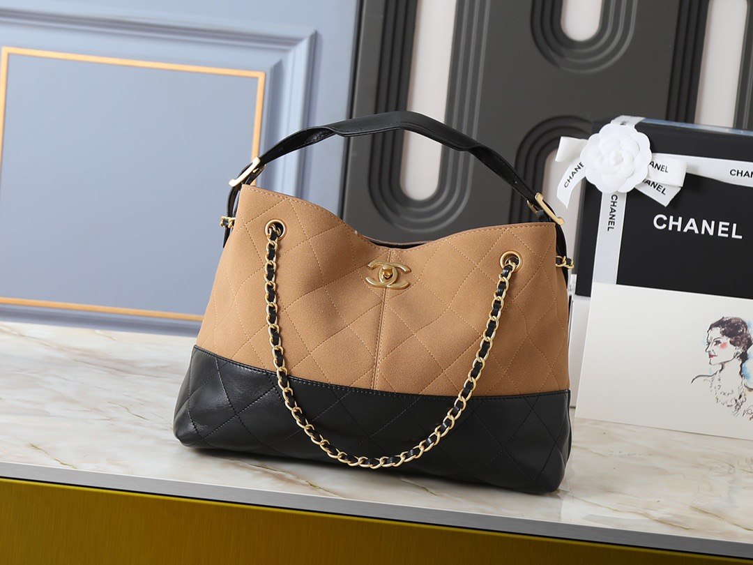 Chanel 31 Rue Cambon Large Shopping Bag