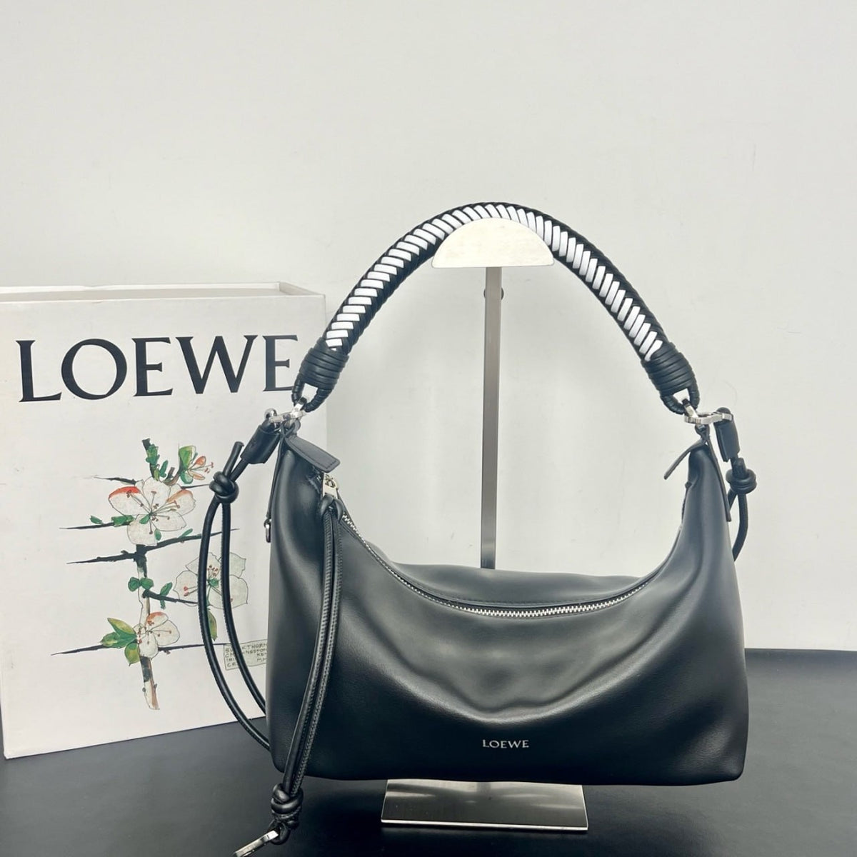 LOEWE Paseo Hobo