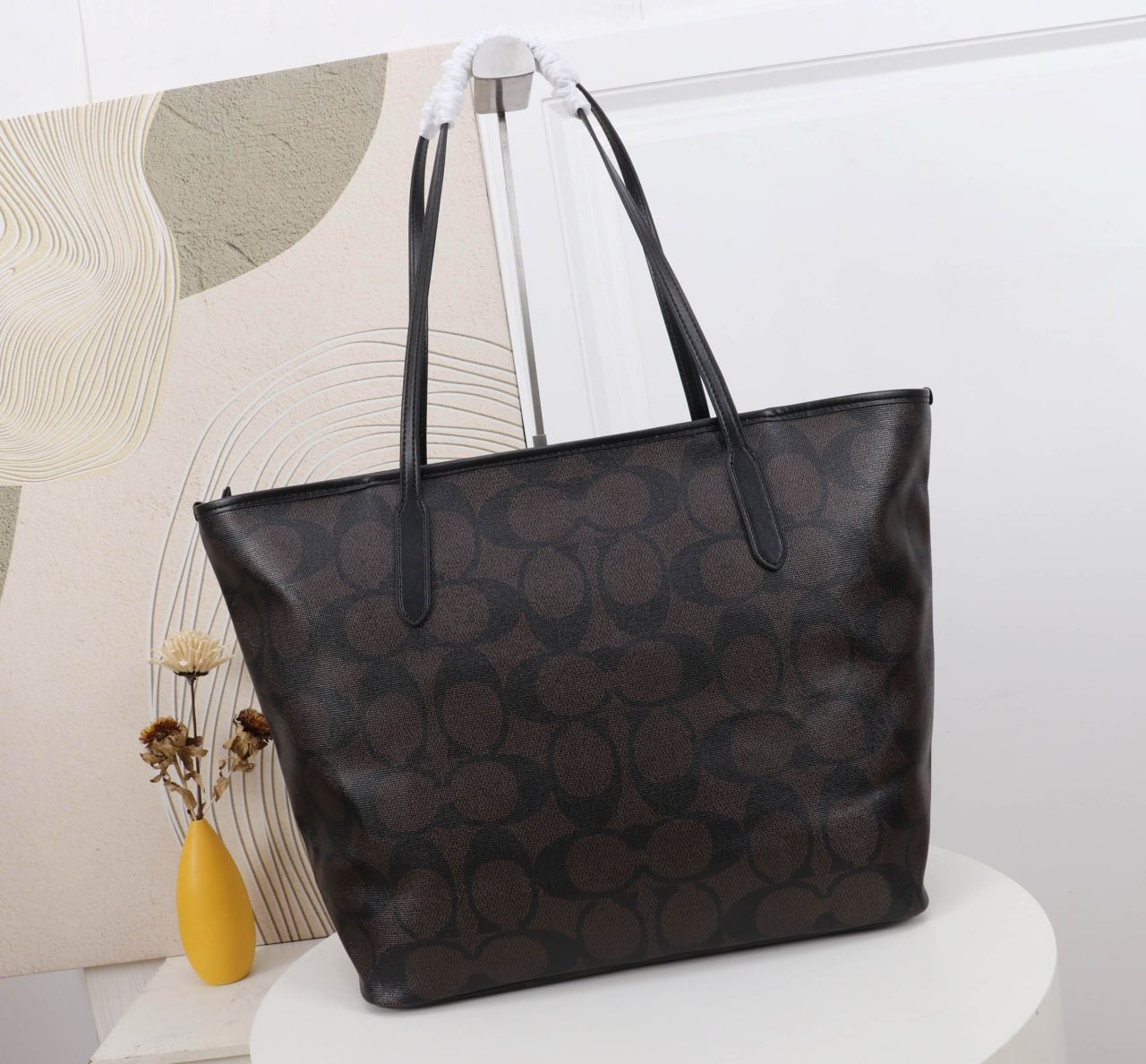 Coach City Tote in Signature Canvas
