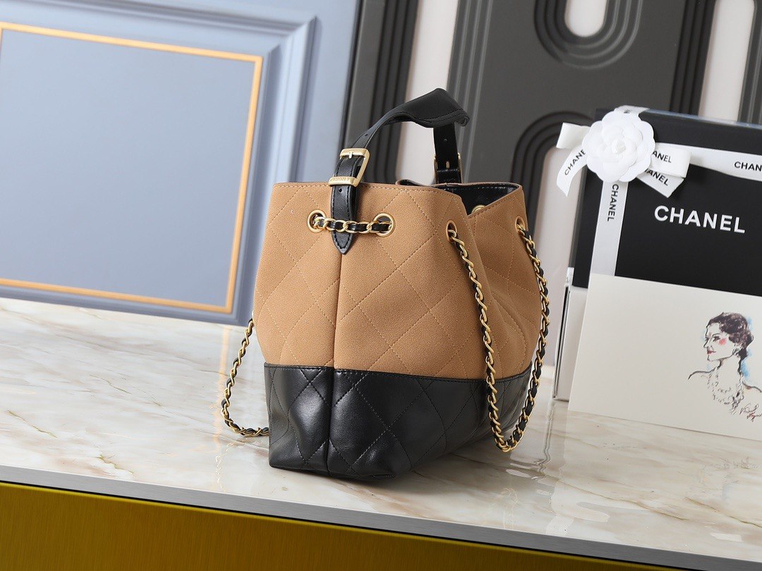 Chanel 31 Rue Cambon Large Shopping Bag