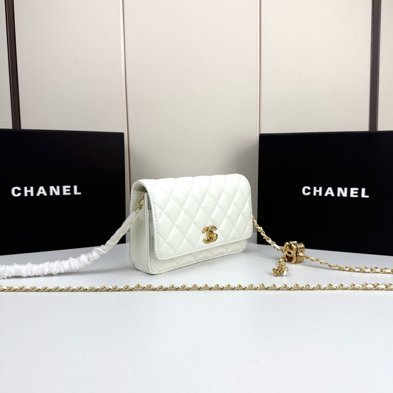 Chanel Wallet on Chain