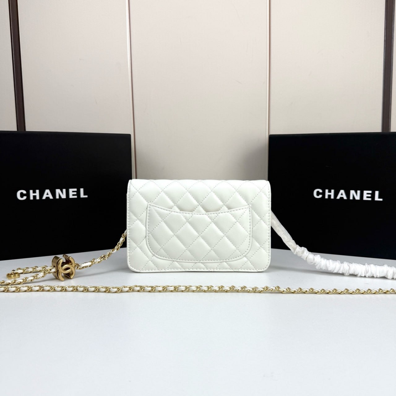 Chanel Wallet on Chain
