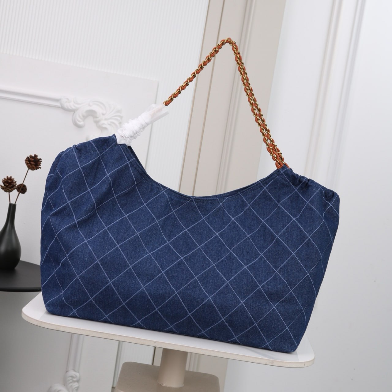 CHANEL 22 Large Tote Bag (Denim & Leather)