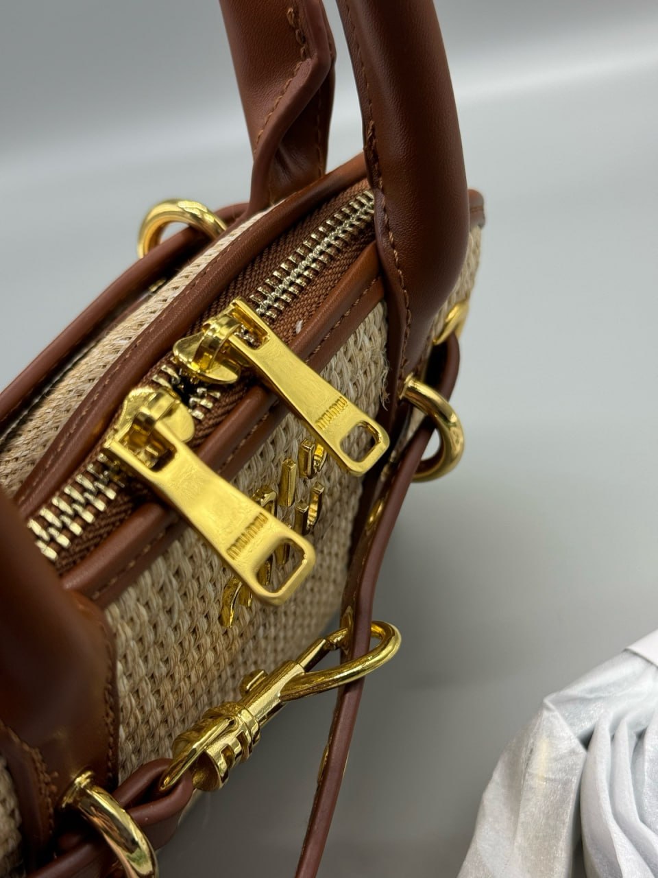Miu Miu Aventure