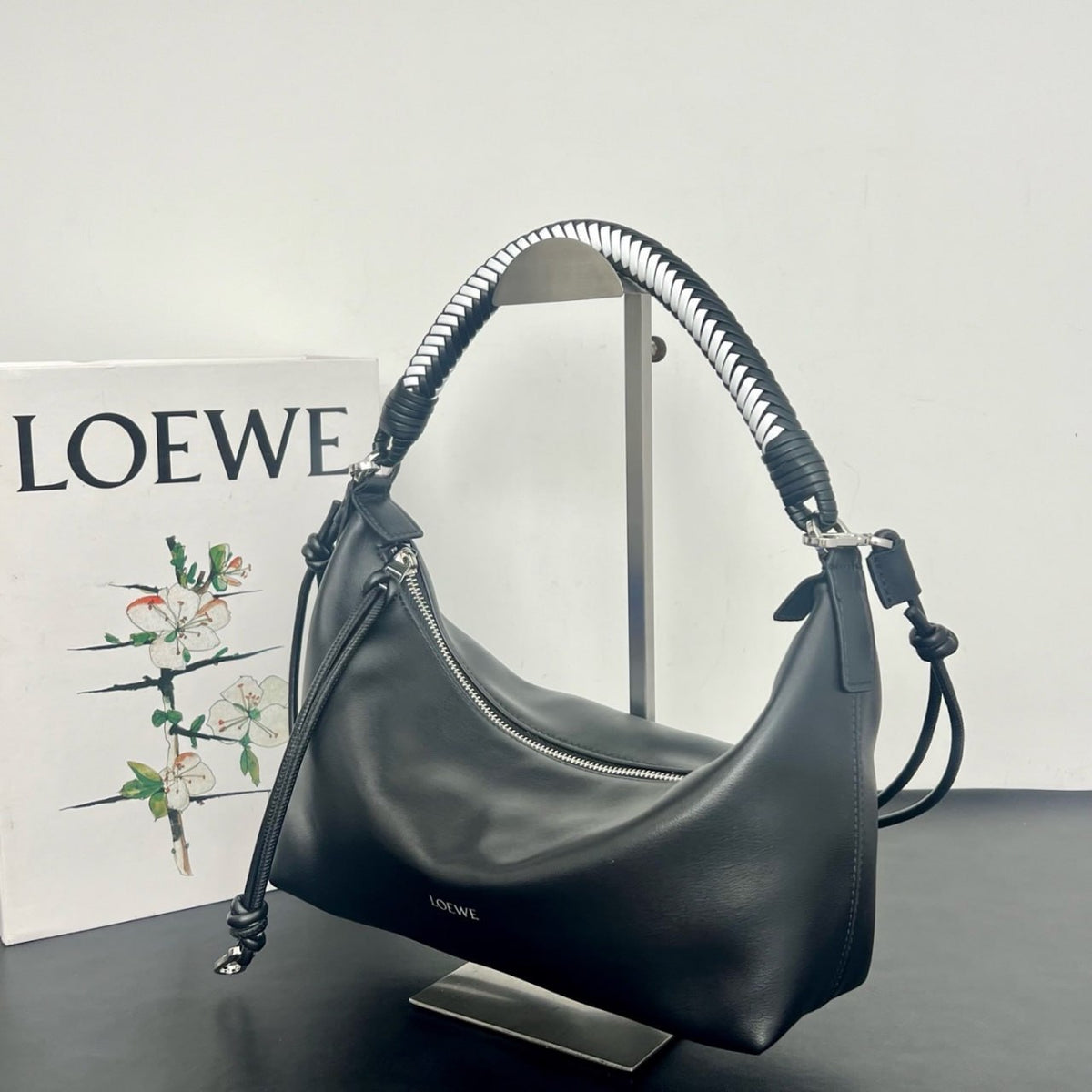 LOEWE Paseo Hobo