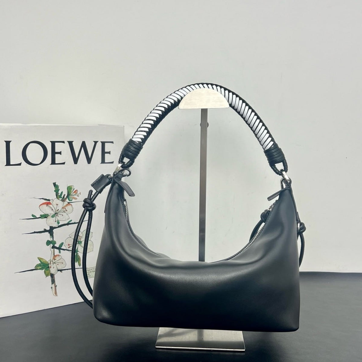 LOEWE Paseo Hobo