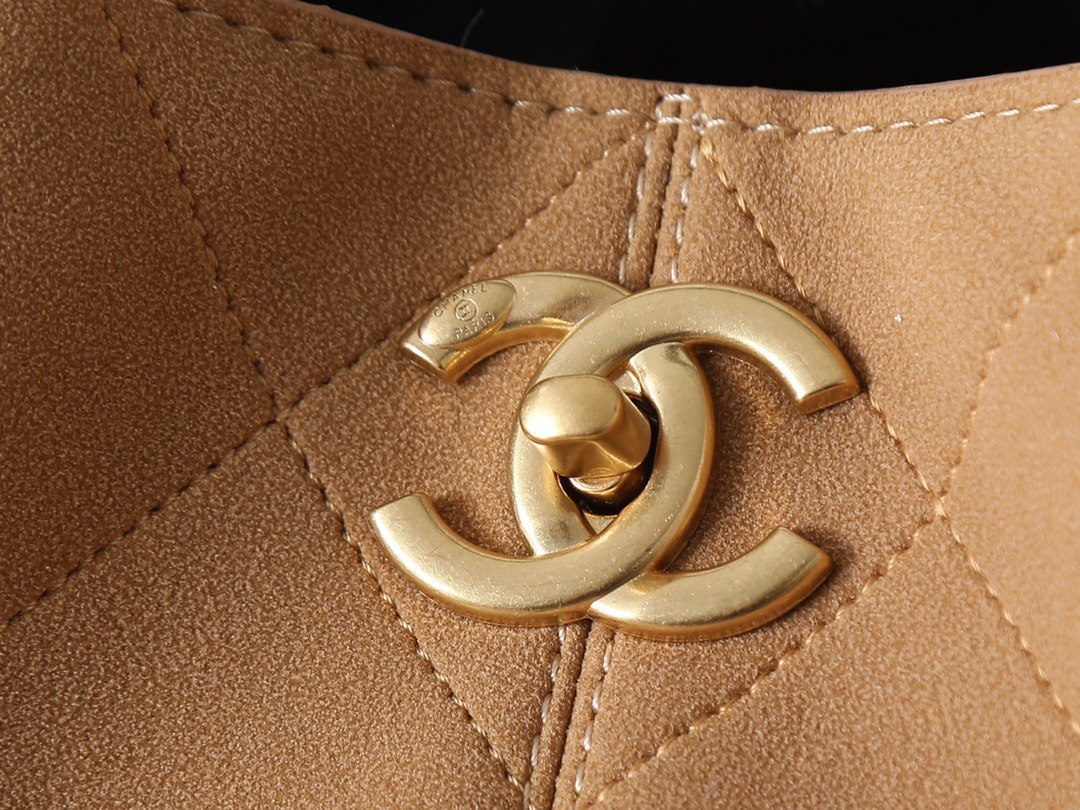 Chanel 31 Rue Cambon Large Shopping Bag