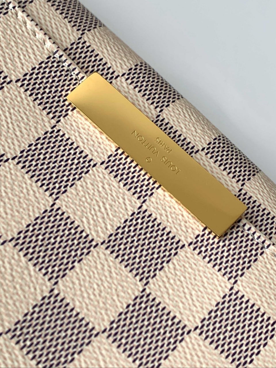 Louis Vuitton Wallet On Chain Ivy
