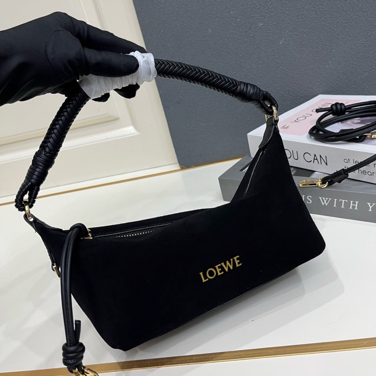 Loewe Paseo