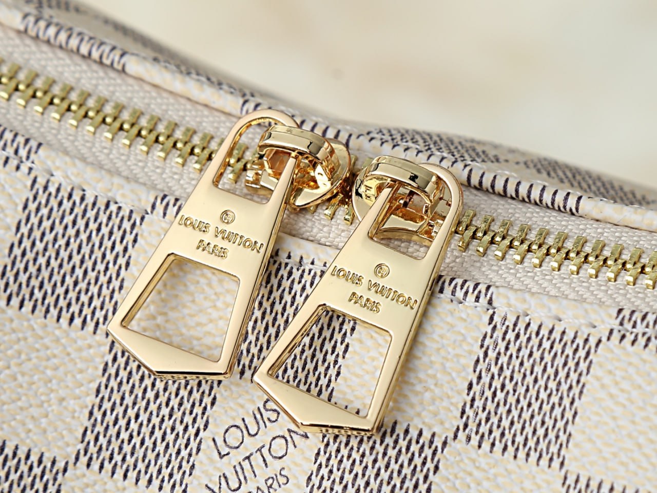 Louis Vuitton Riviera