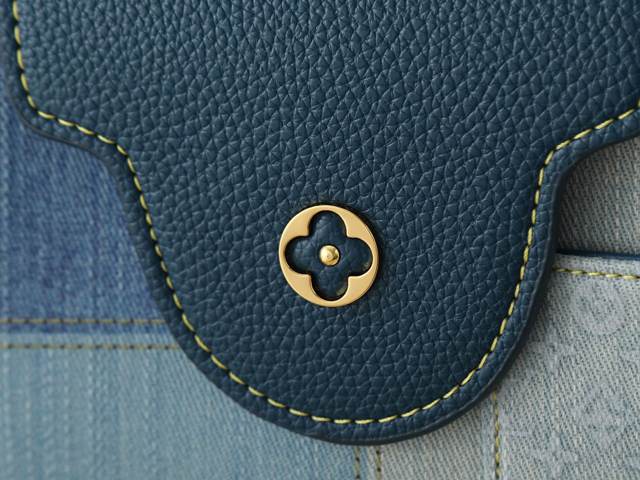 Louis Vuitton Capucines