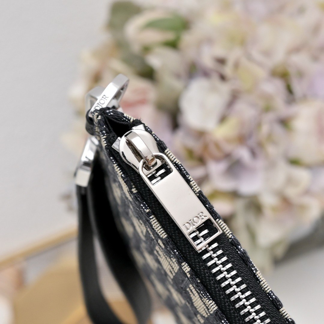 Dior Oblique