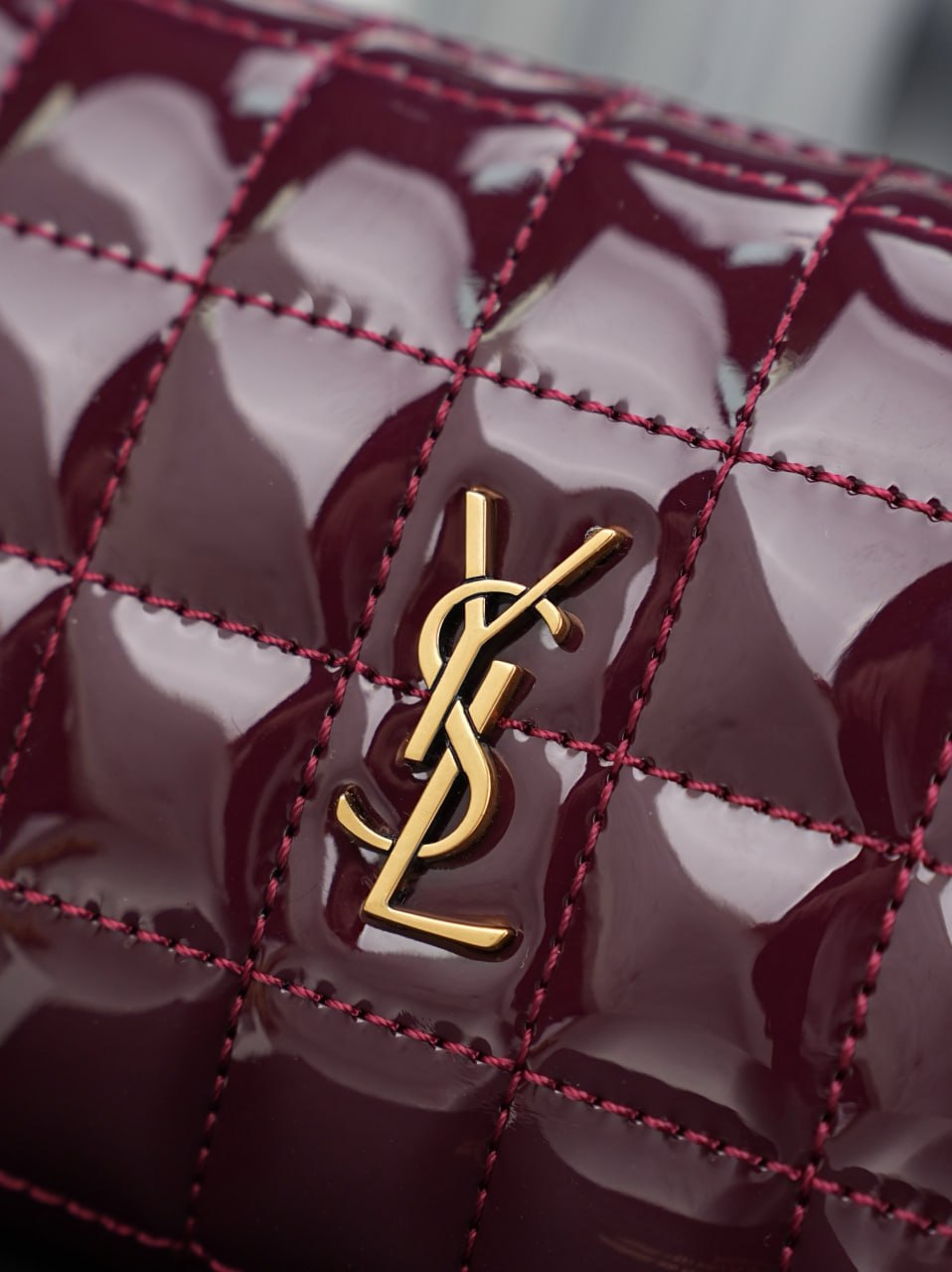 Saint Laurent Vicky Vanity In Quilted Patent Leather
