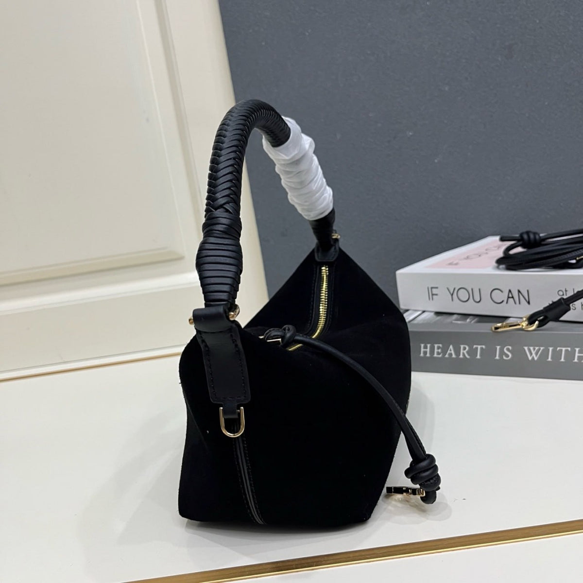 Loewe Paseo
