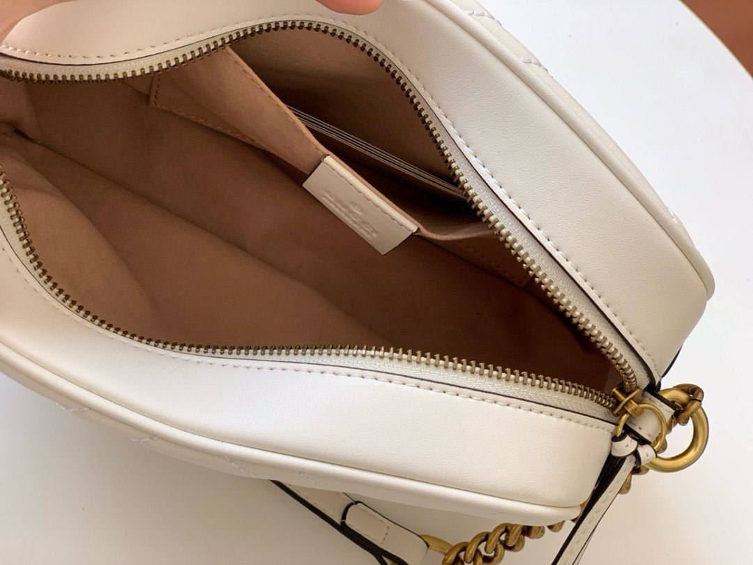 Gucci GG Marmont Camera Bag