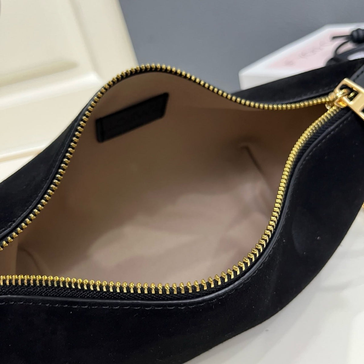 Loewe Paseo
